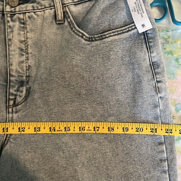 NWT Seven7 | High Rise Slim Straight Jean Plus Size 14 Lightwash 90s 80s - Picture 13 of 15